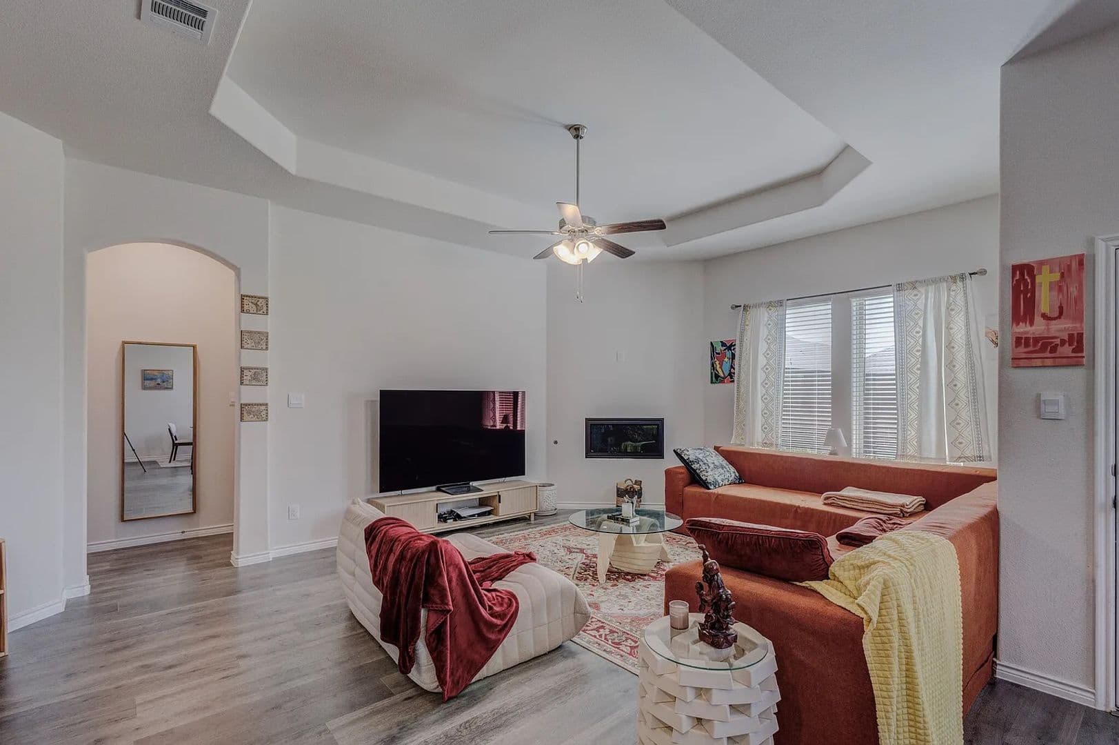 Garland House: 6993 Newby Ln