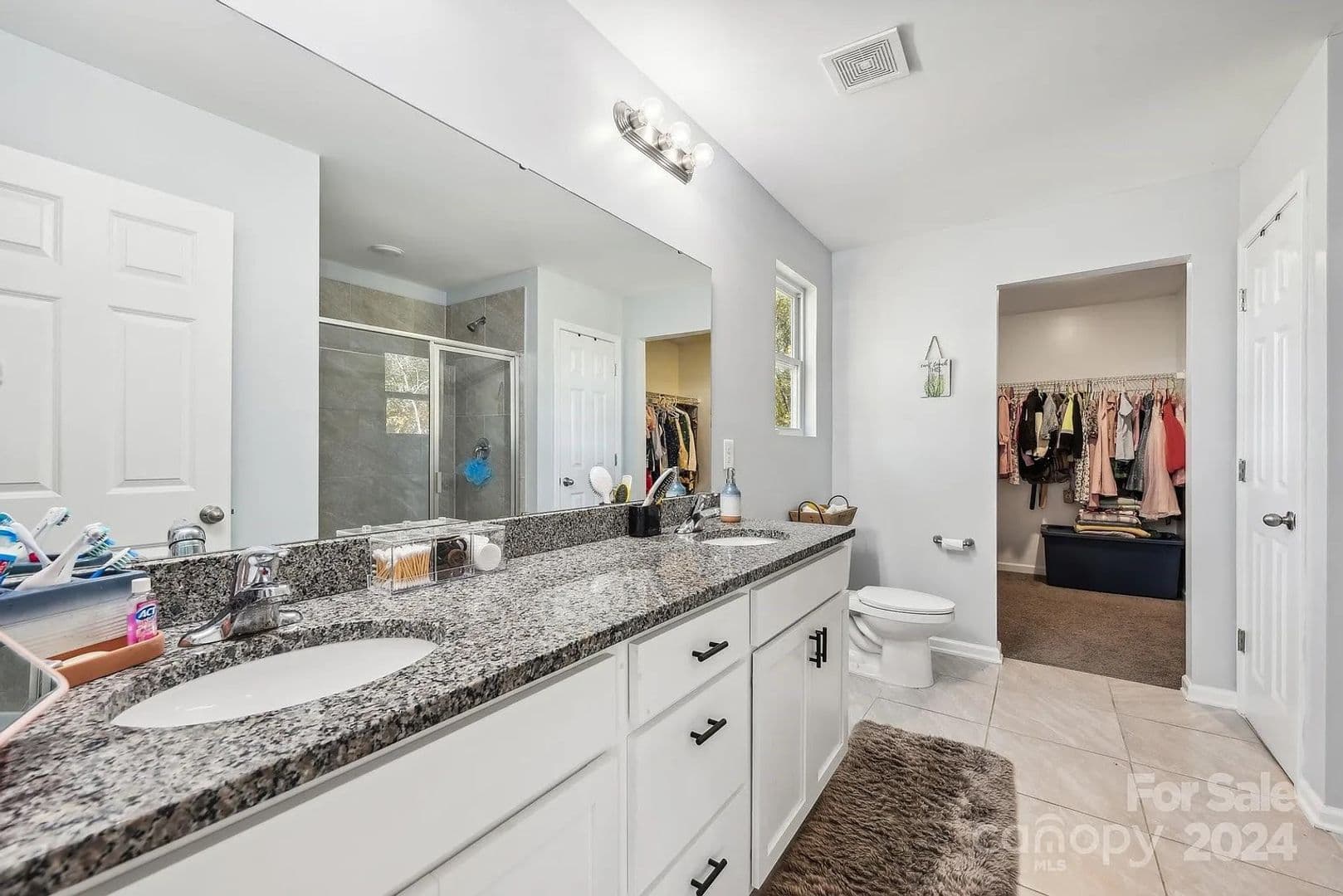 Charlotte House: 7608 Denbur Dr