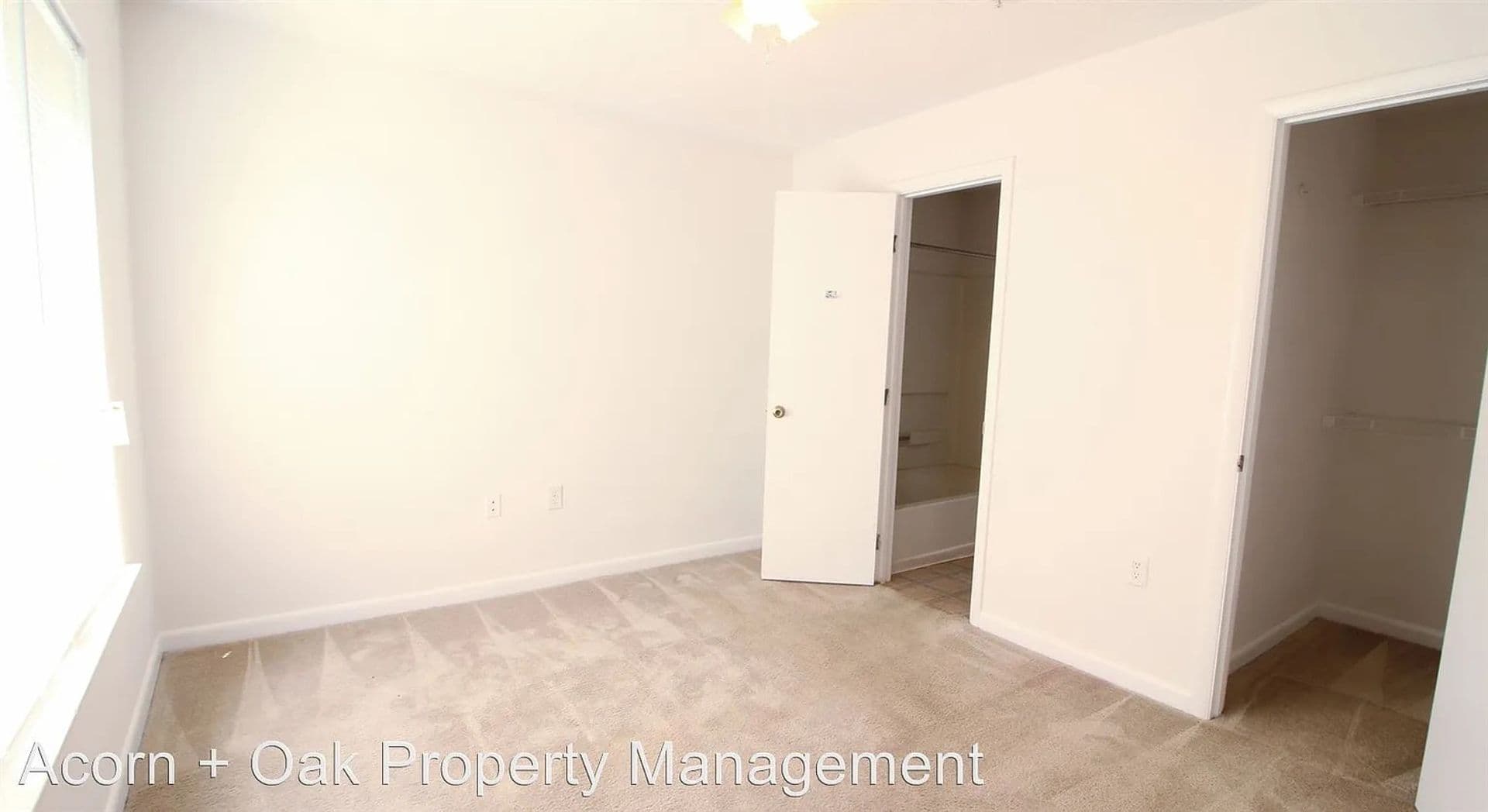 Raleigh House: 1431 Collegiate Cir