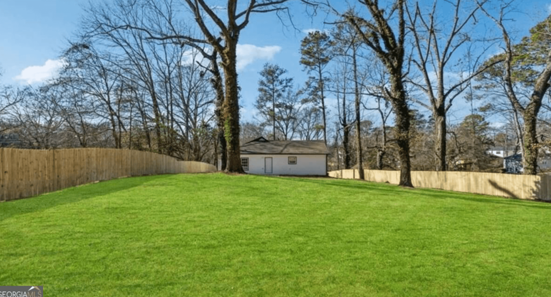 College Park House: 3482 Atlanta St