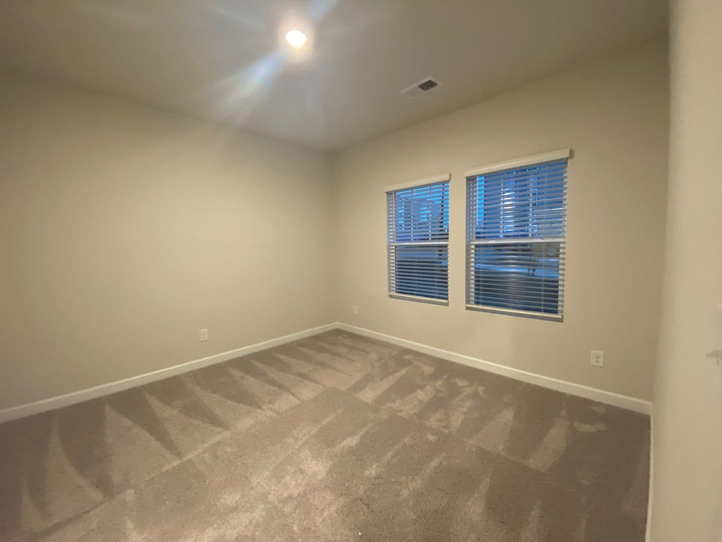 Charlotte House: 3762 Memorial Pkwy
