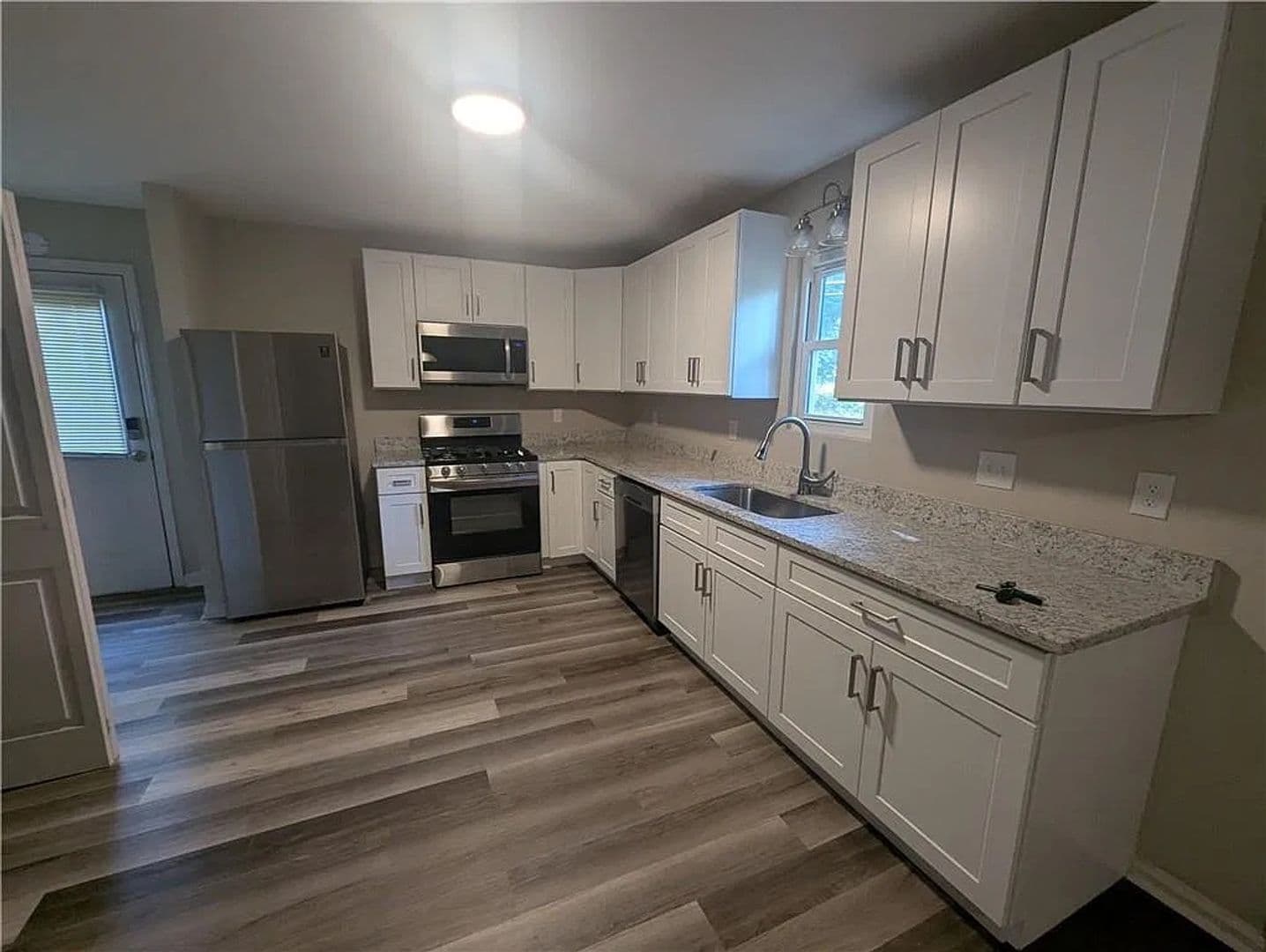 Decatur House: 1611 Creek Pond Cove