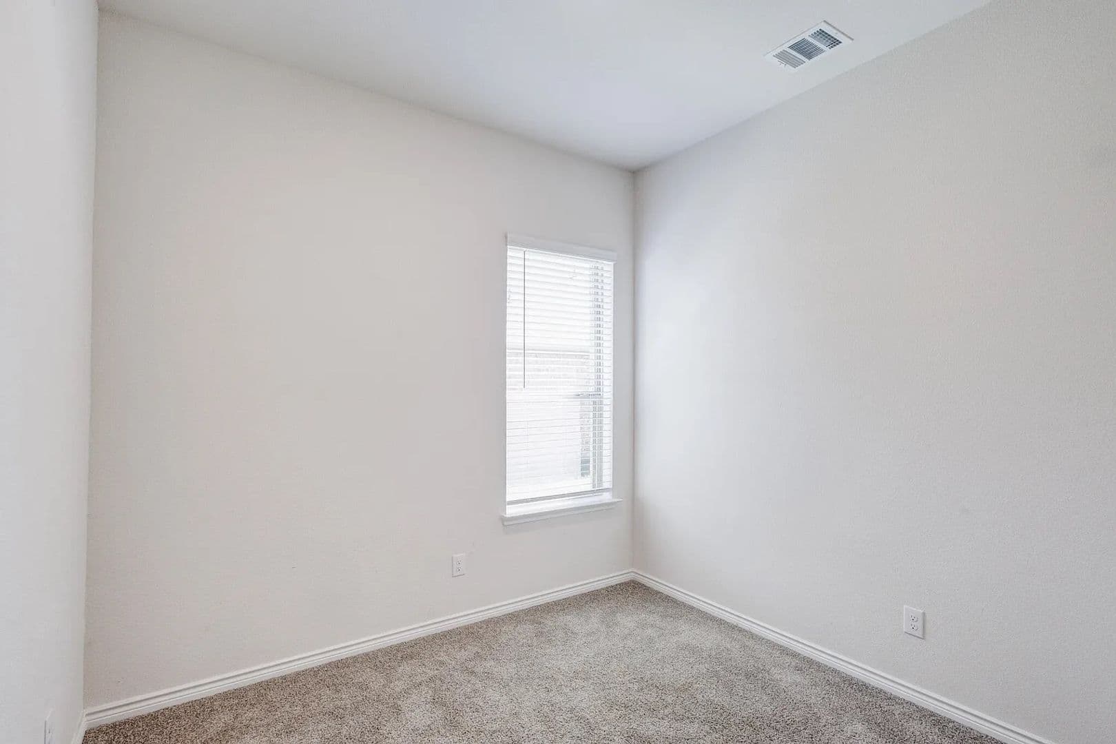 Garland House: 6993 Newby Ln