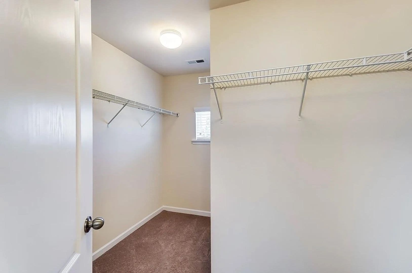 Pineville House: 14420 Green Birch Dr