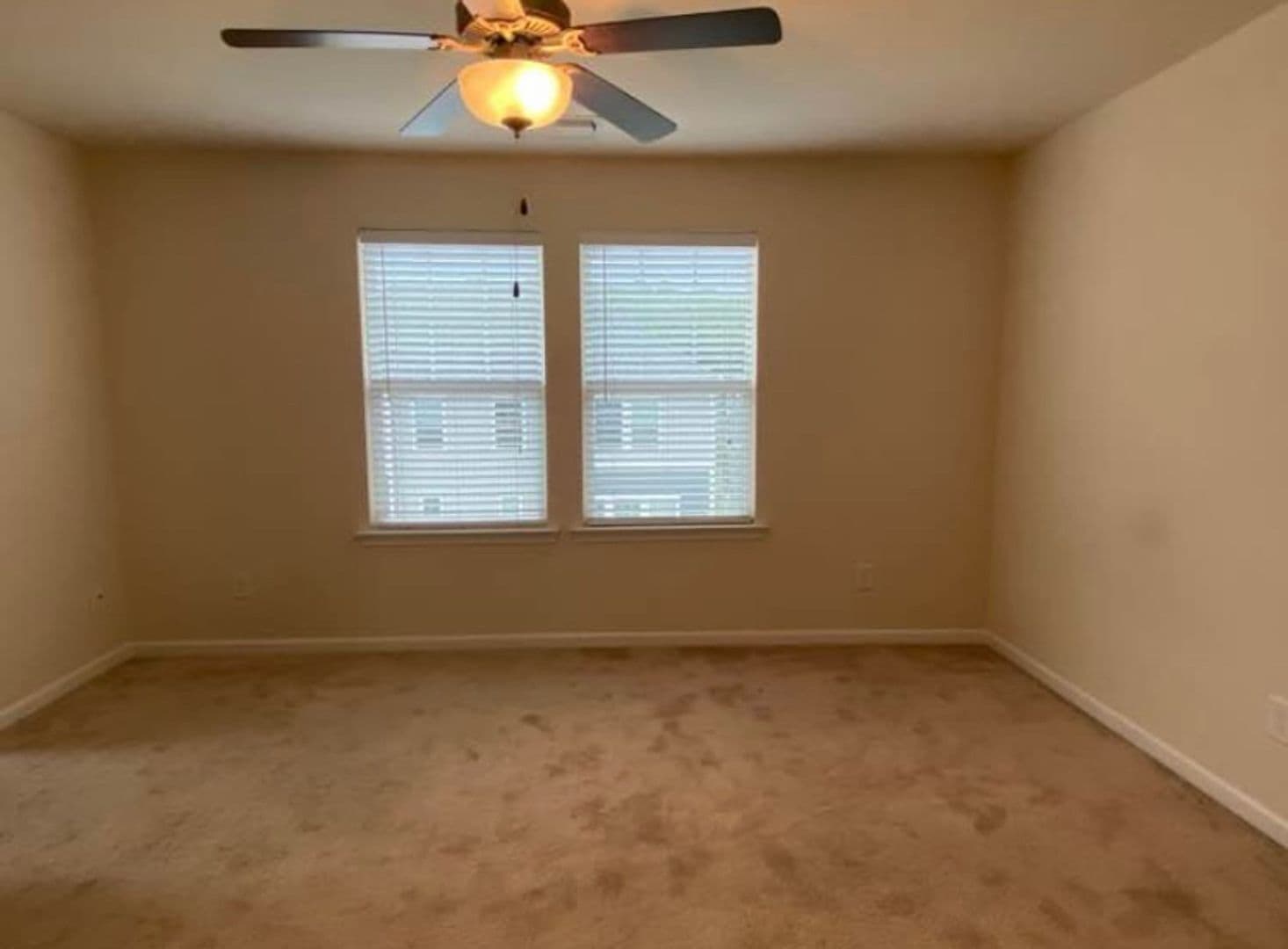 Charlotte House: 8517 Sharonbrook Dr