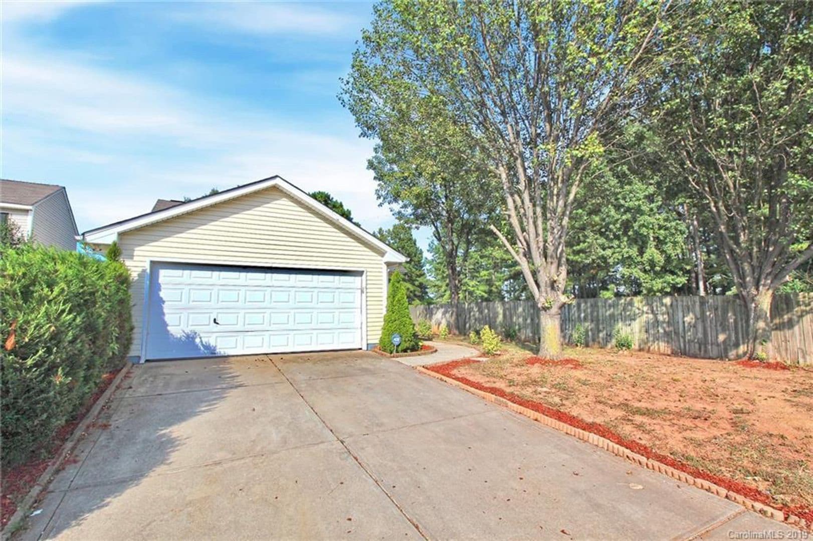 Charlotte House: 204 Tom Hunter Rd