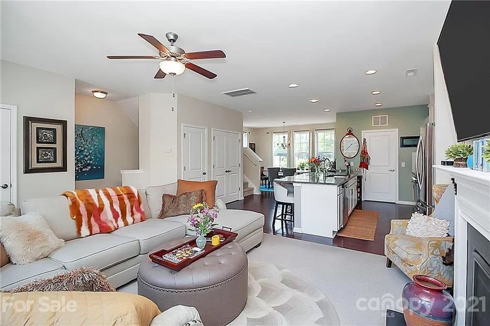 Charlotte House: 1502 Sharon Rd W