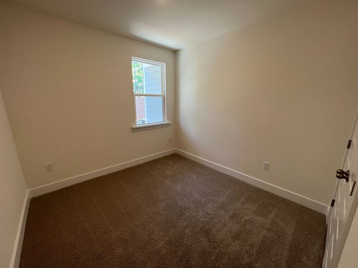 Cary House: 483 Clark Creek Ln