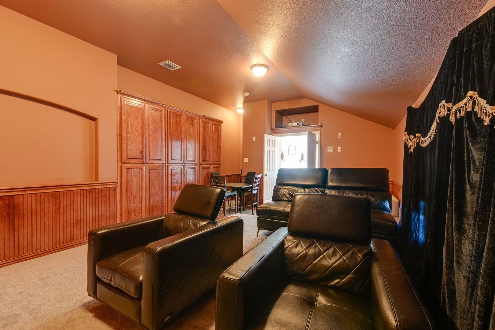 Grand Prairie House: 3015 England Pkwy