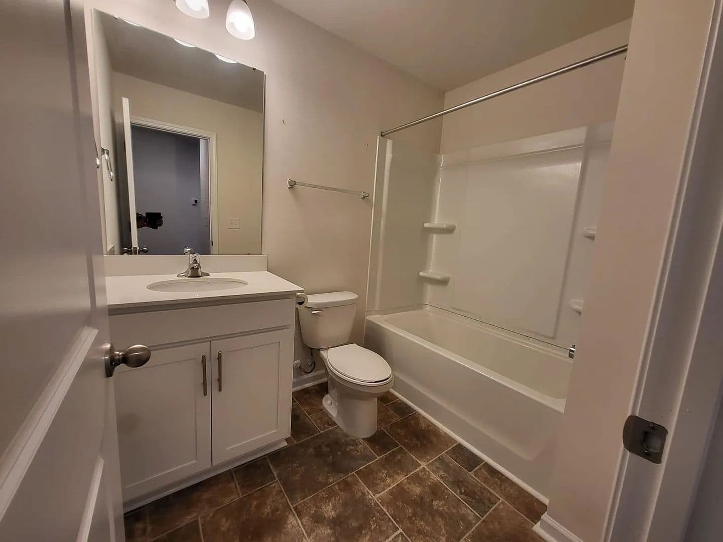 Charlotte House: 6103 Guildford Hill Ln