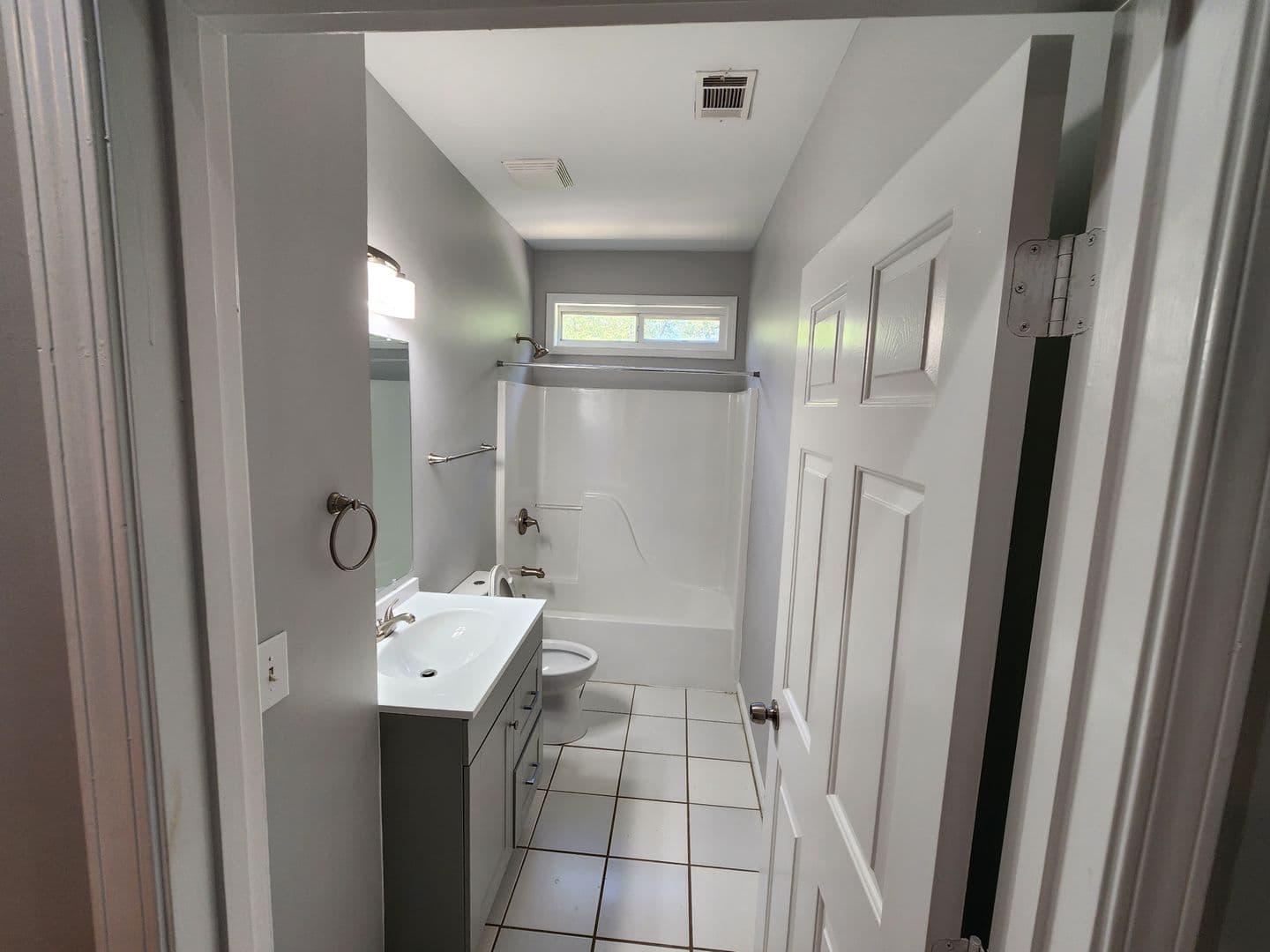 Atlanta House: 901 Hall St NW