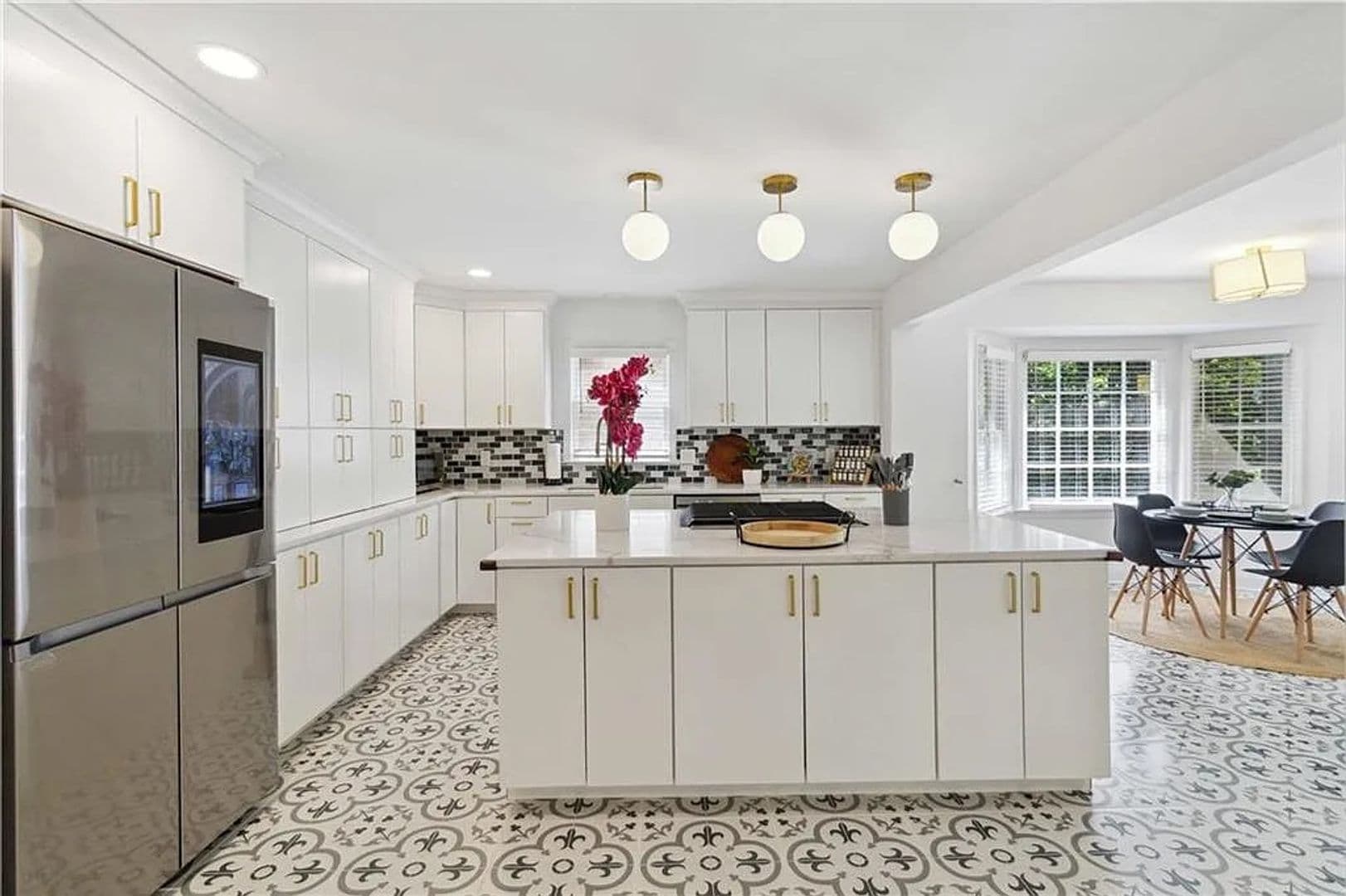 Duluth House: 4909 Glenwhite Dr