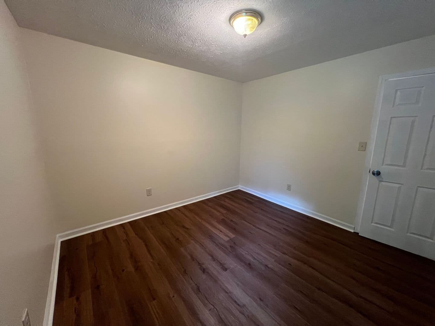 Marietta House: 2410 Hillboro Cir SW