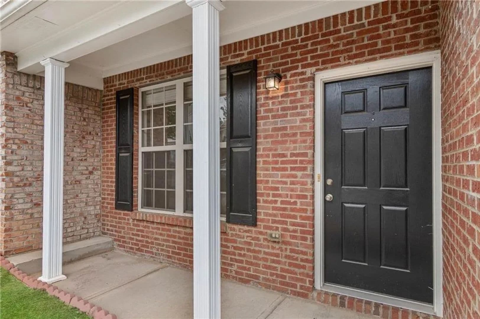 Sugar Hill House: 4056 Hill Station Ct