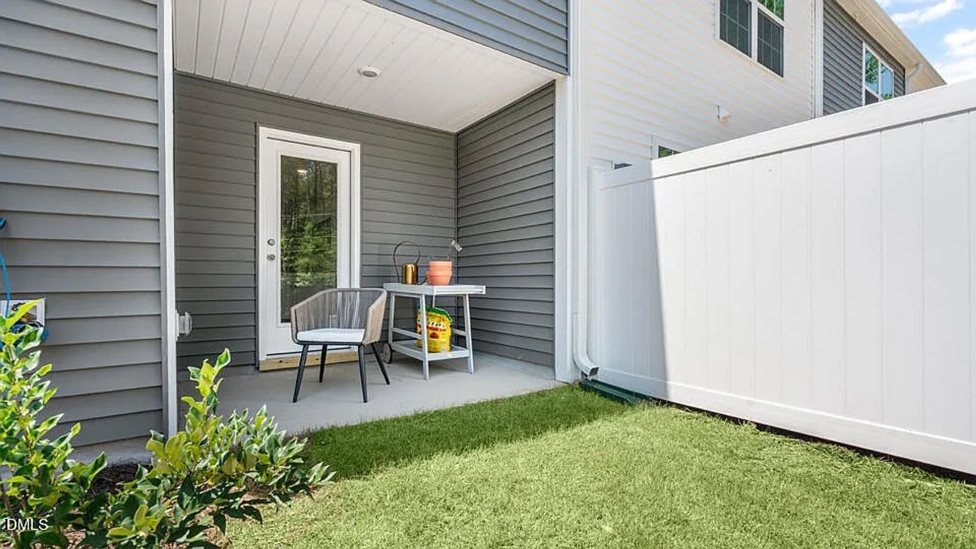 Raleigh House: 8510 Beckett Chase Wy