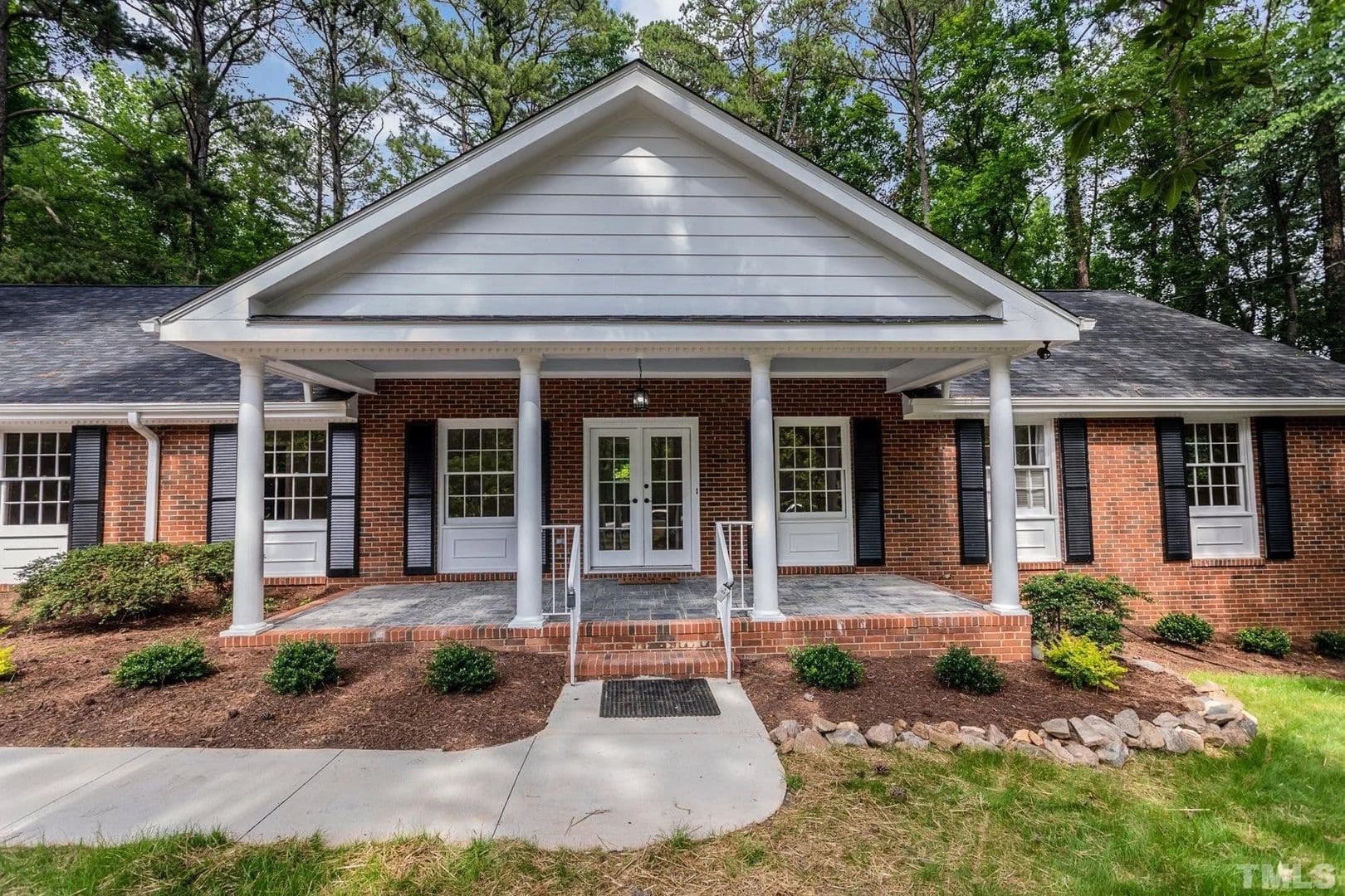 Raleigh House: 4600 Joyner Pl