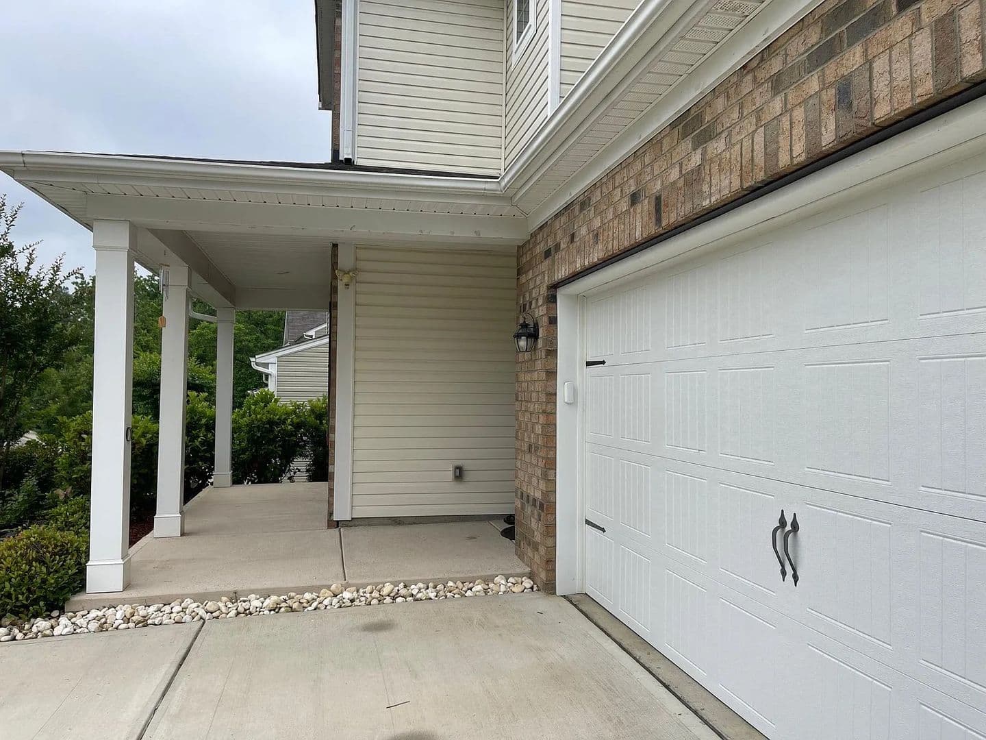 Charlotte House: 7211 Agnew Dr