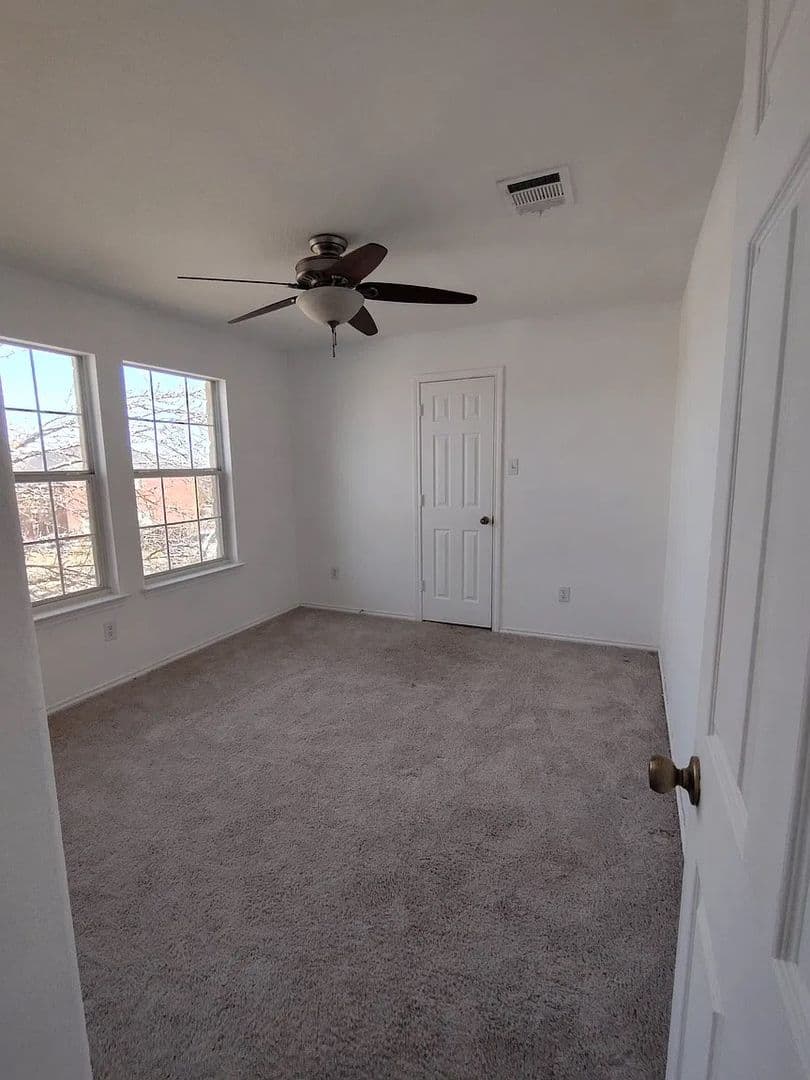 Leander House: 2108 Cottontail Dr