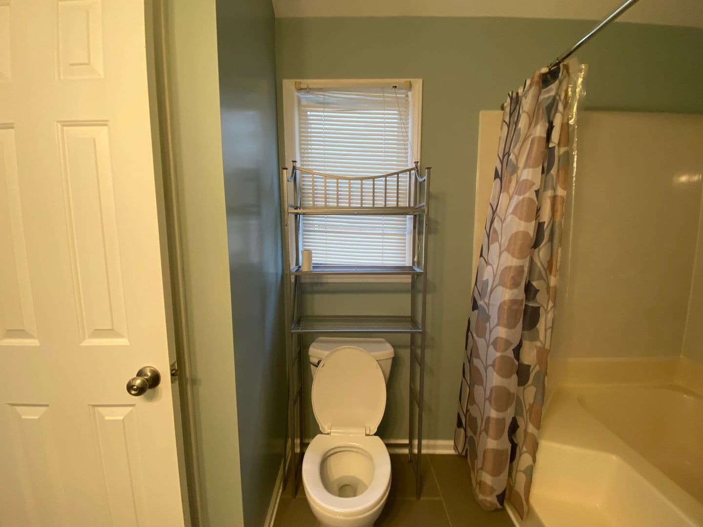 Charlotte House: 1350 Hathshire Dr