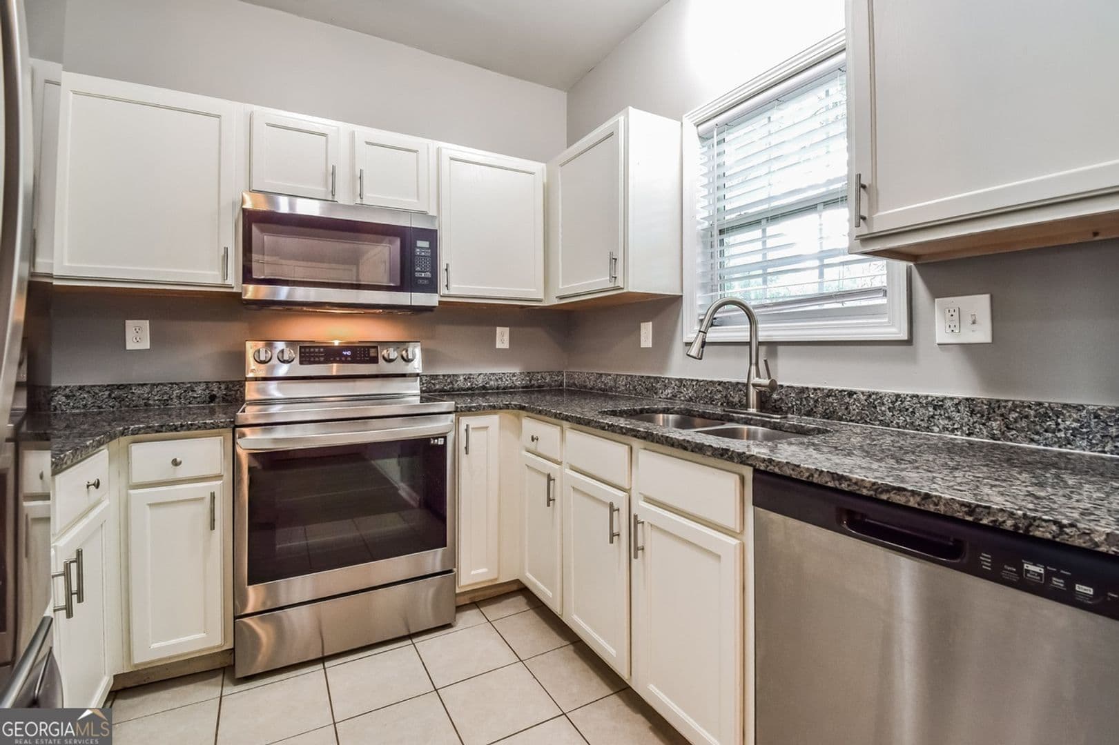 Atlanta House: 2542 Etheridge Dr NW