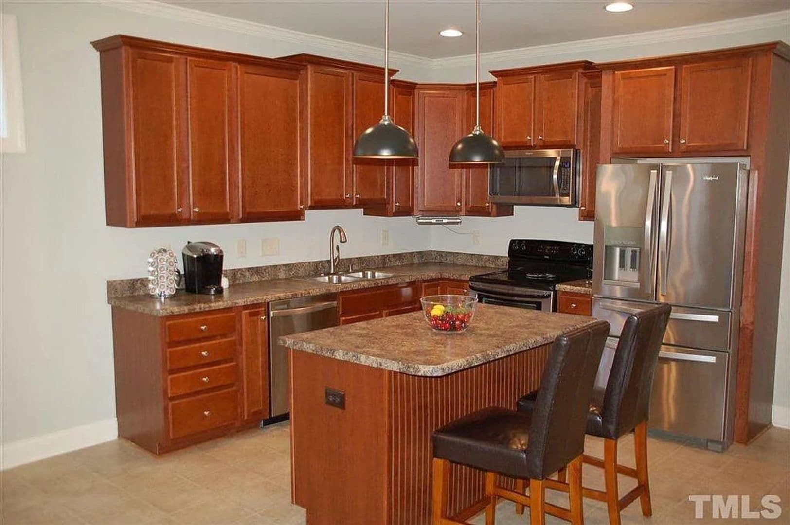 Apex House: 109 Windy Creek Ln