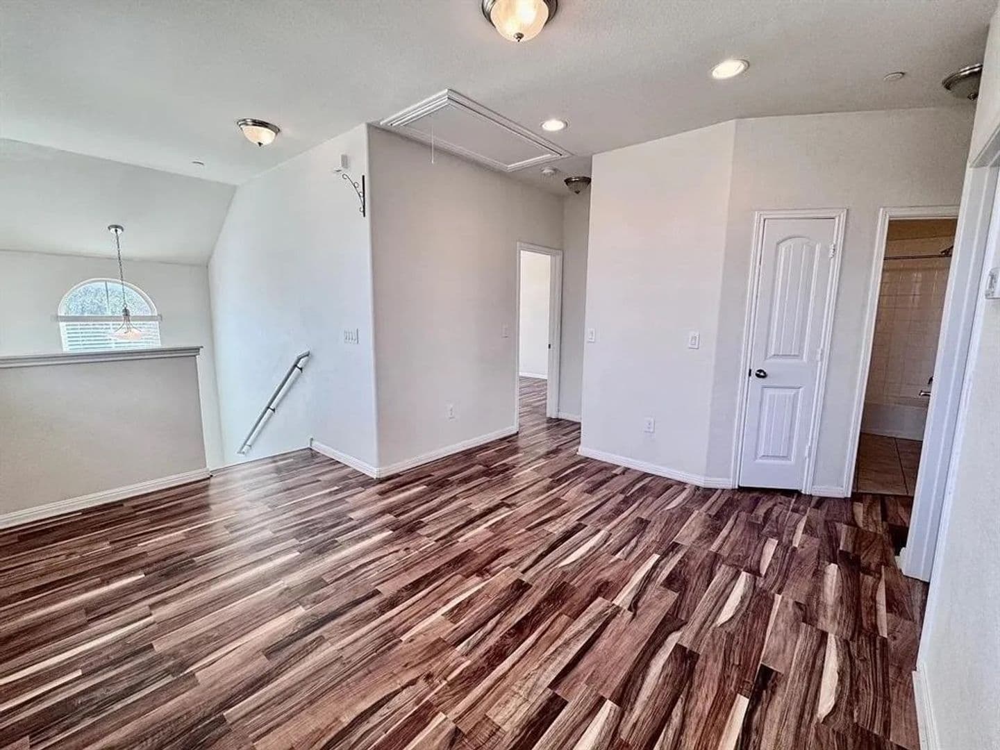 Round Rock House: 1001 Zodiac Ln