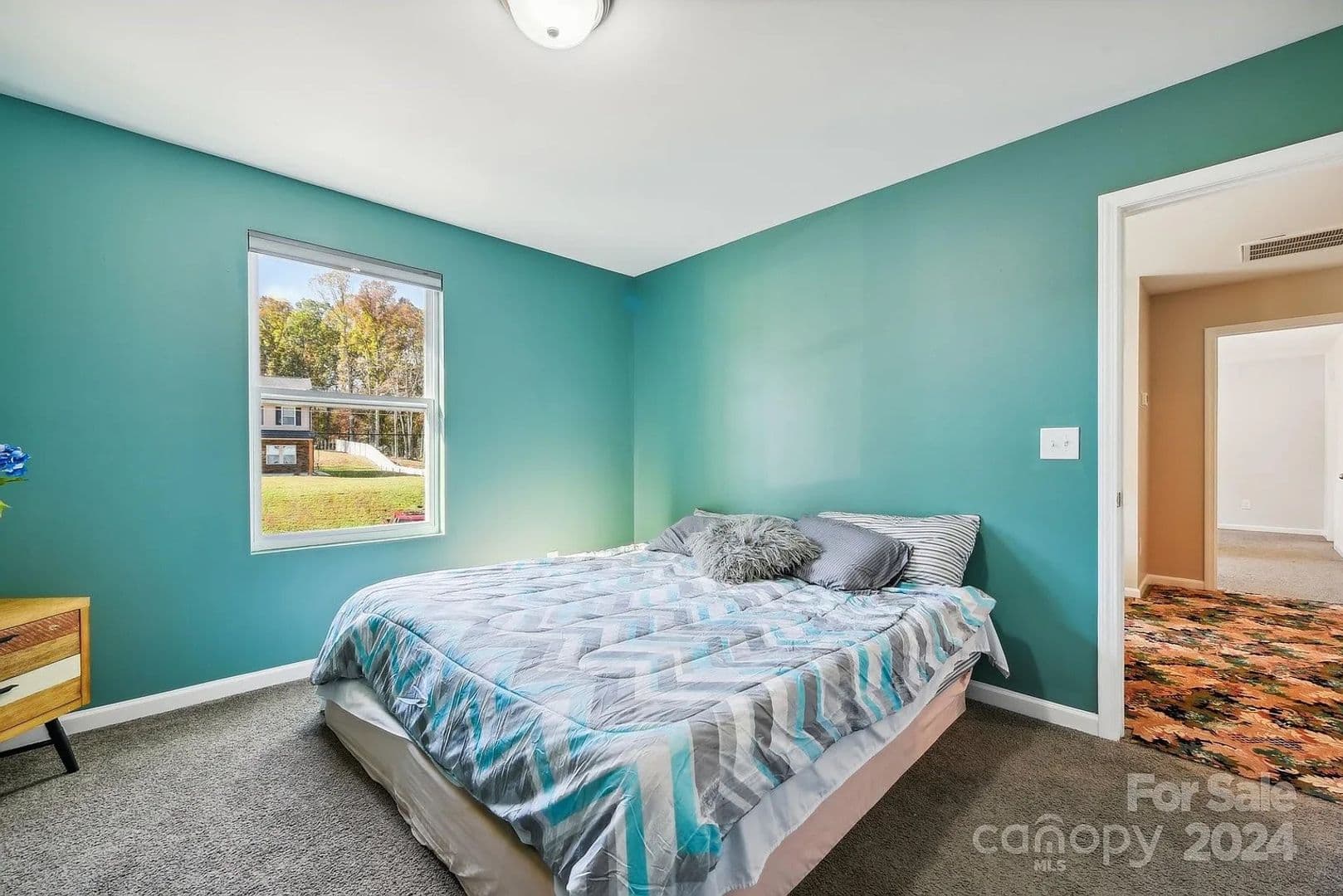 Charlotte House: 7608 Denbur Dr