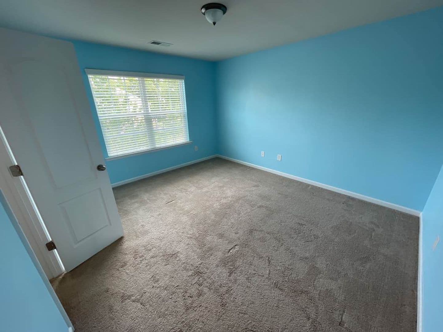 Charlotte House: 7211 Agnew Dr