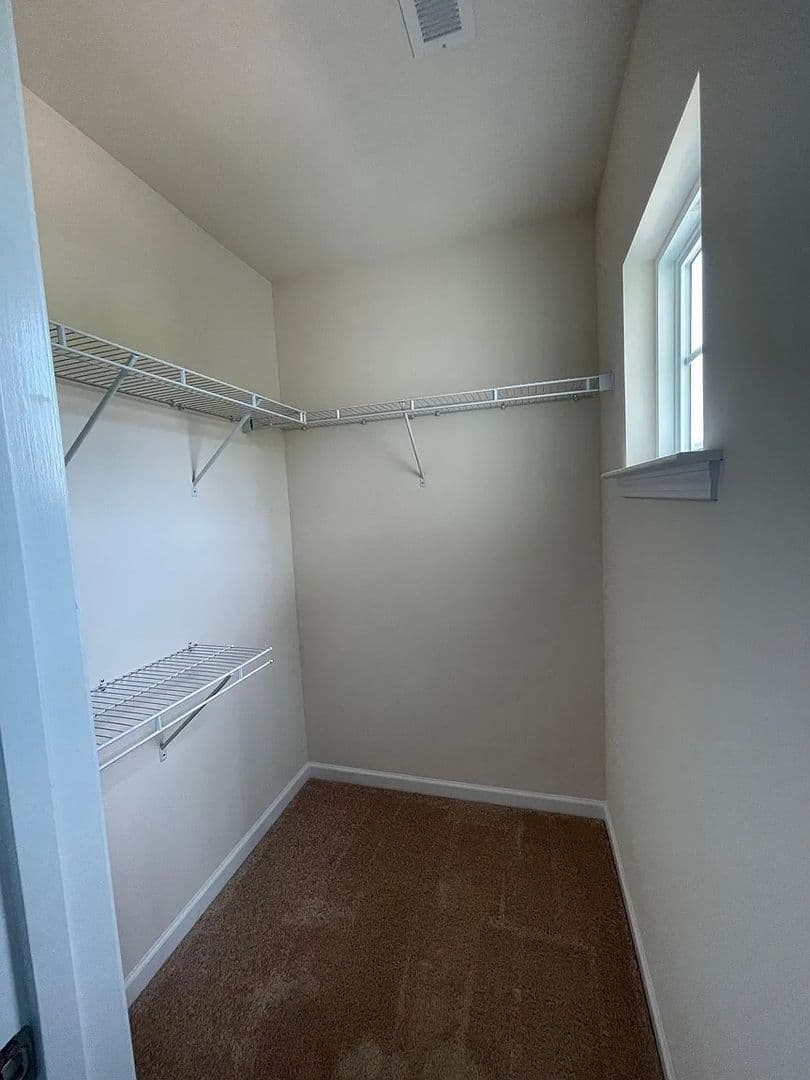 Charlotte House: 7211 Agnew Dr