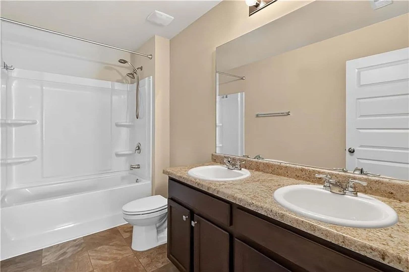 Atlanta House: 3744 Hampshire Walk SW