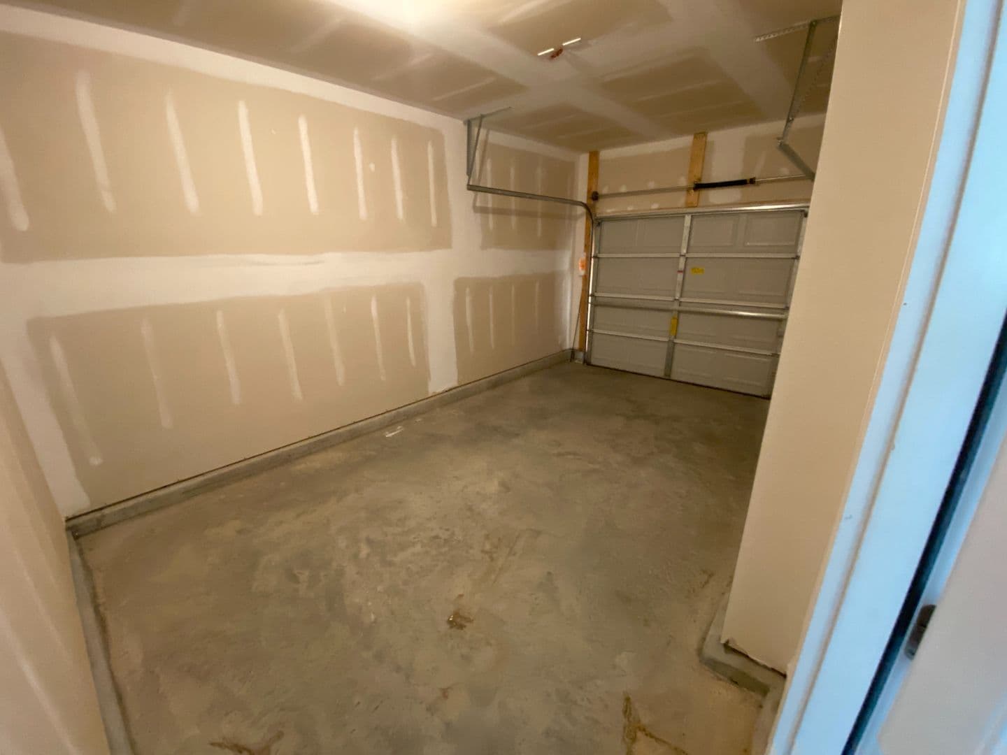 Raleigh House: 4707 Princess Lita Way