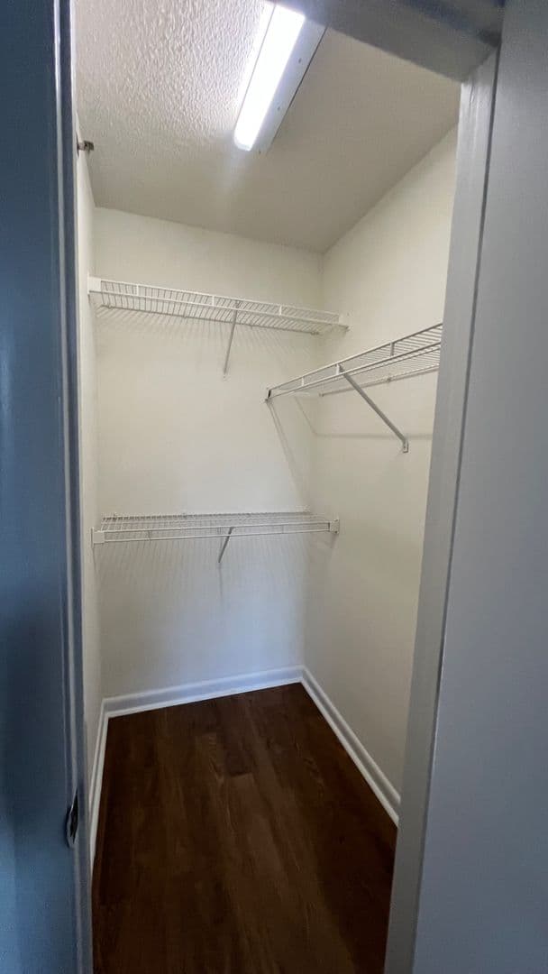 Raleigh House: 1411 Collegiate Cir