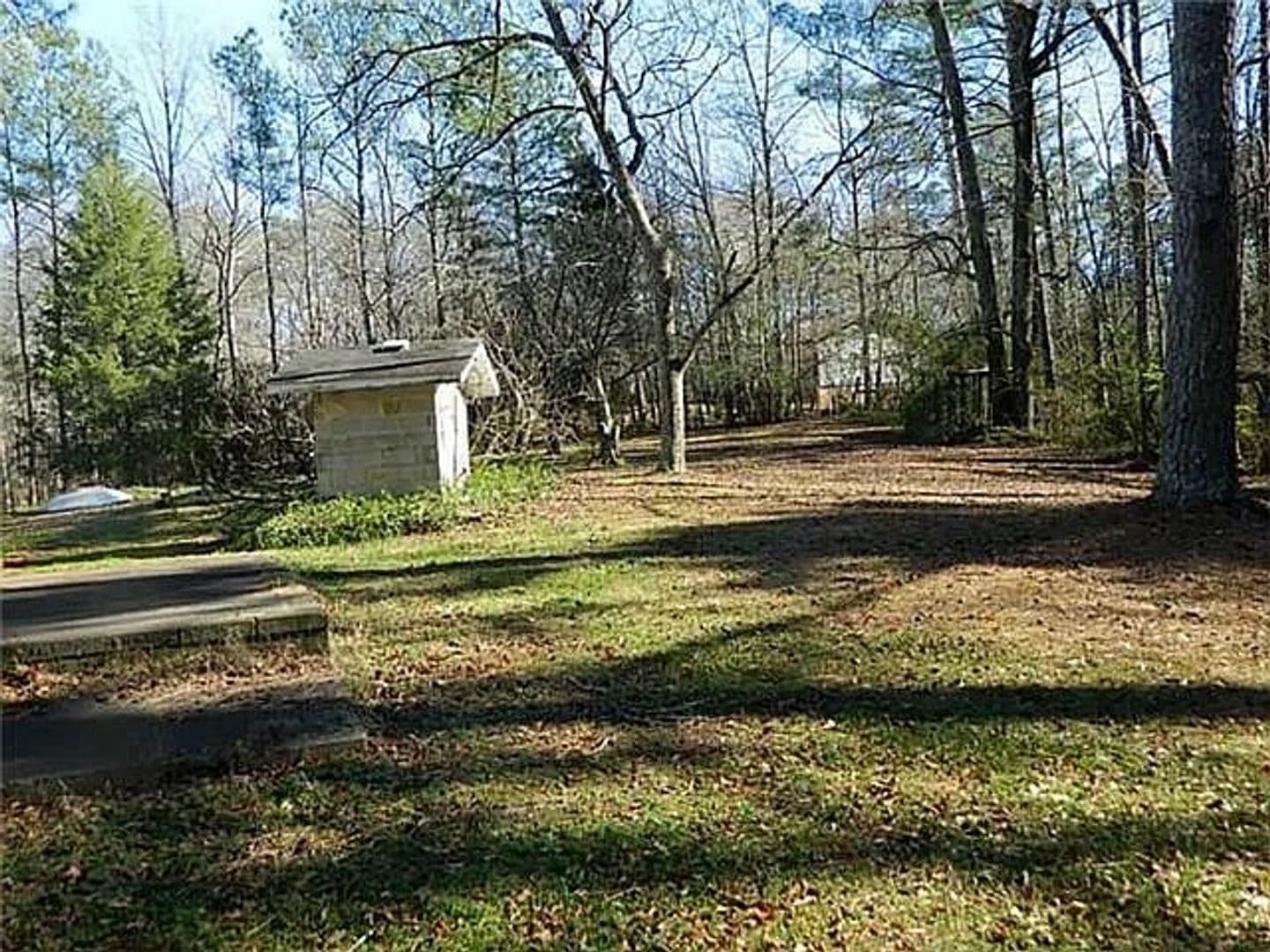 Villa Rica House: 14461 Veterans Memorial Highway