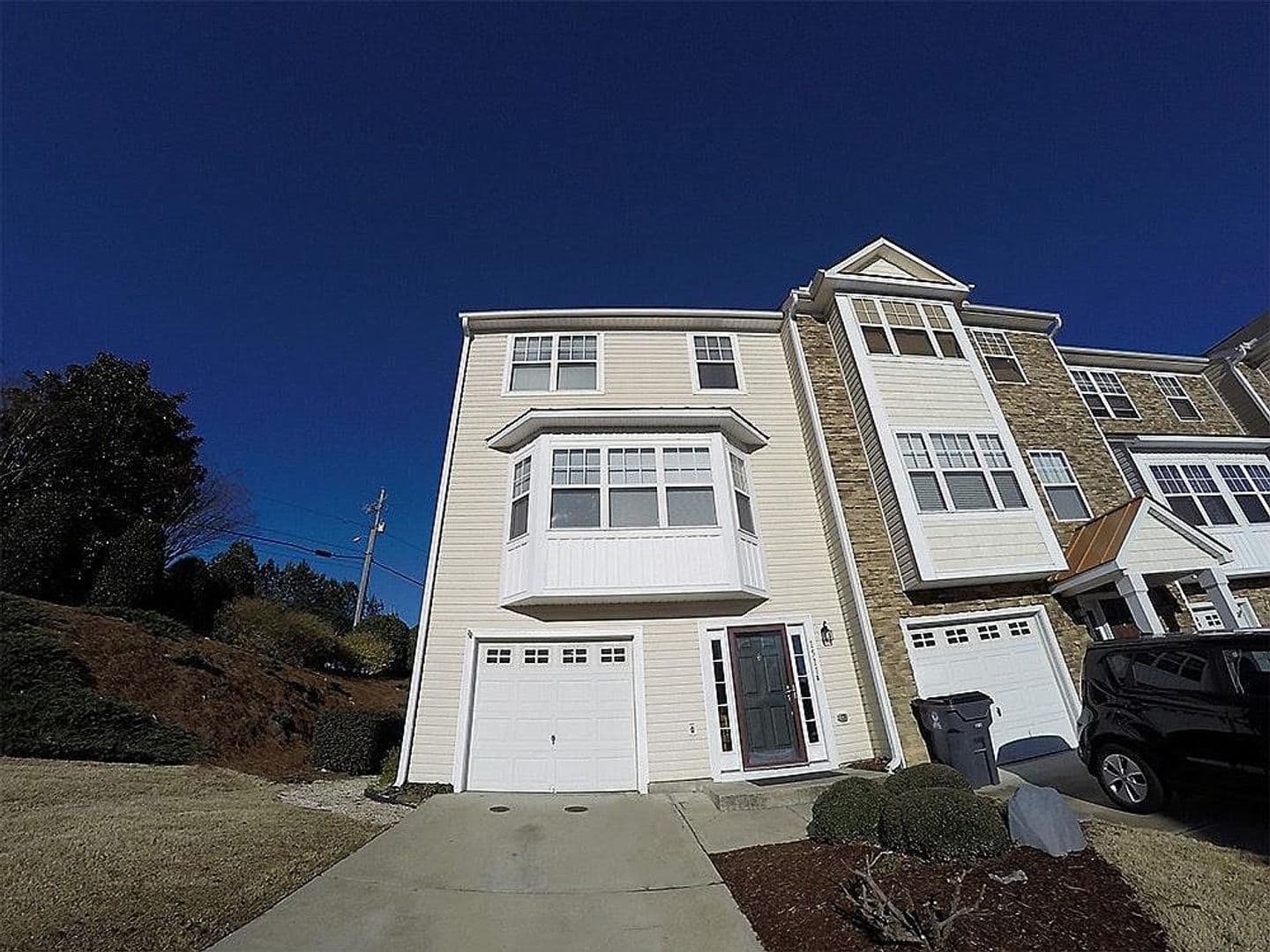 Apex House: 1511 Haywards Heath Ln