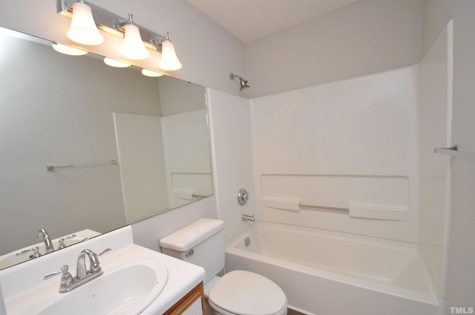 Raleigh House: 1331 #302 Crab Orchard Dr
