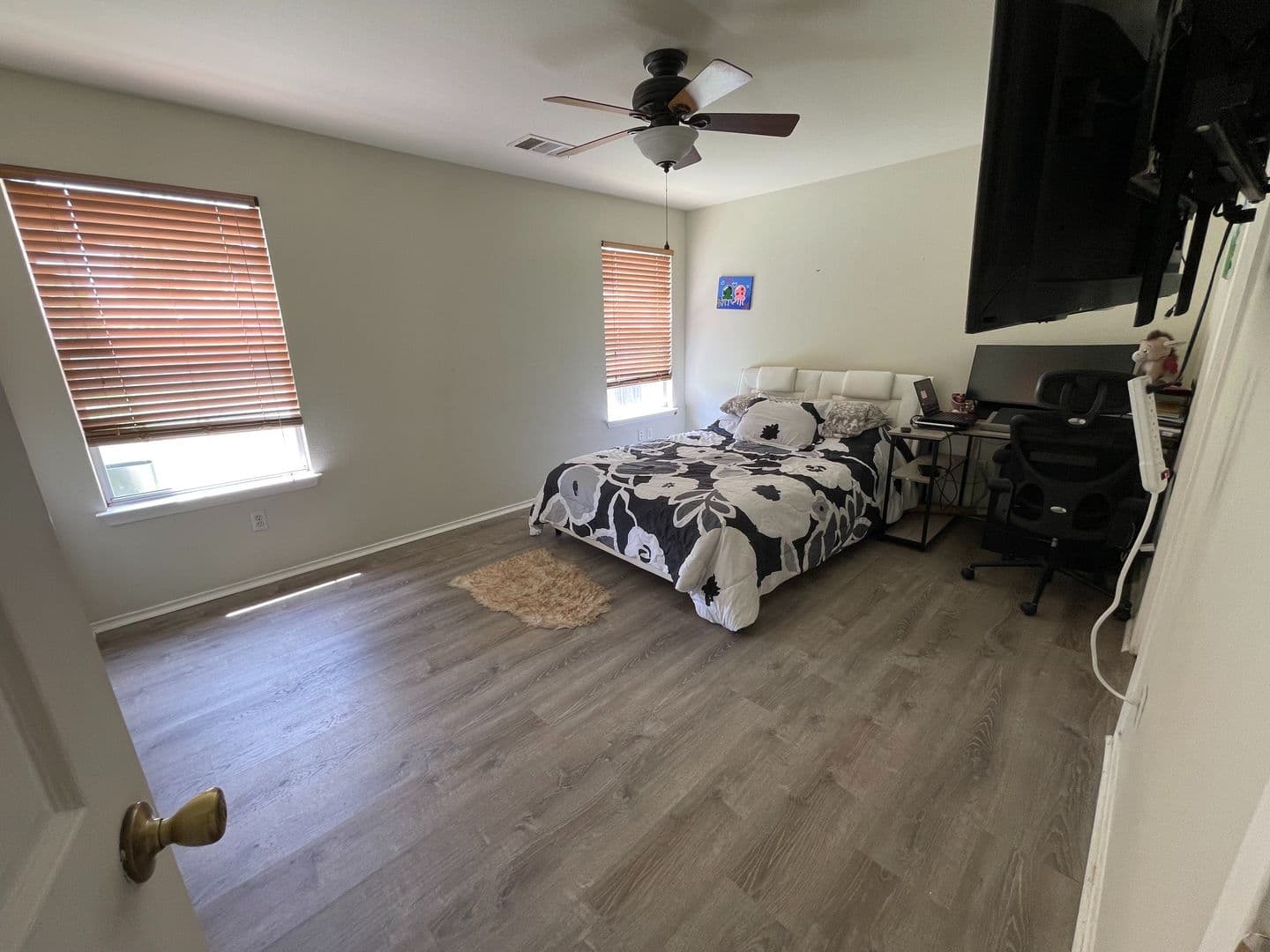Leander House: 2419 Socorro Bend