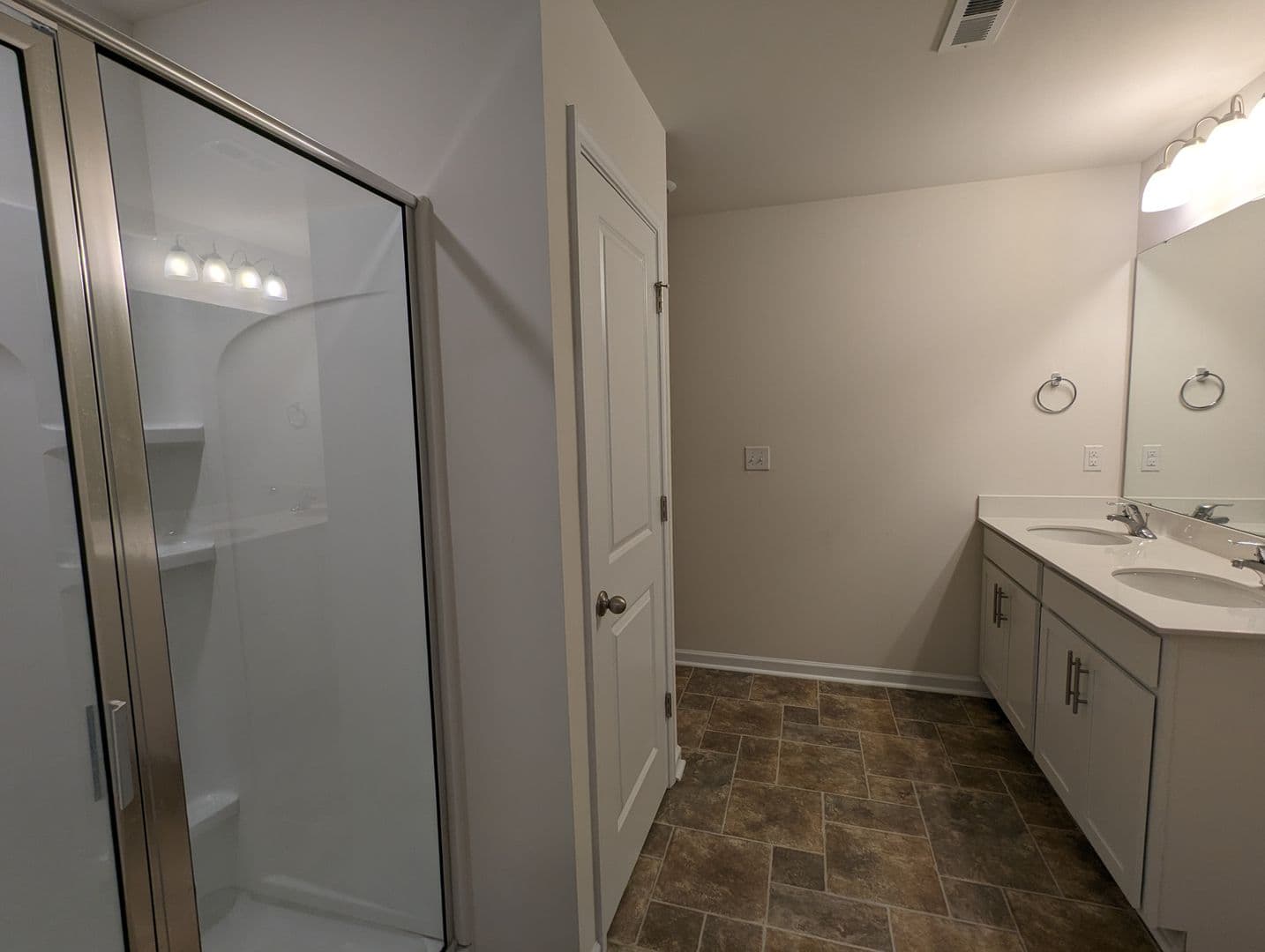Charlotte House: 6103 Guildford Hill Ln
