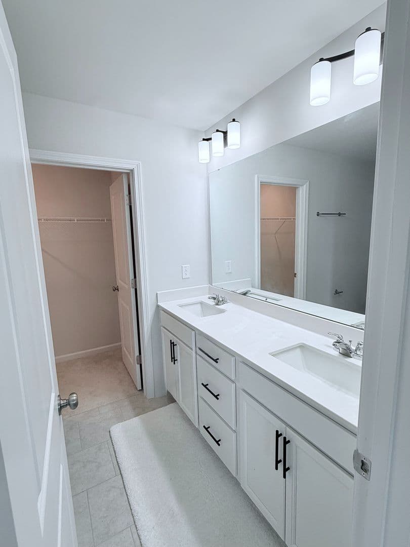 Raleigh House: 2431 Chert Ln