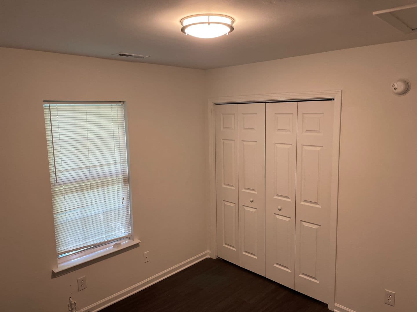 Charlotte House: 913 Tennyson Dr