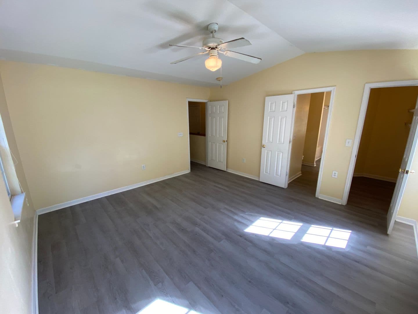 Raleigh House: 5212 #102 Lundy Dr