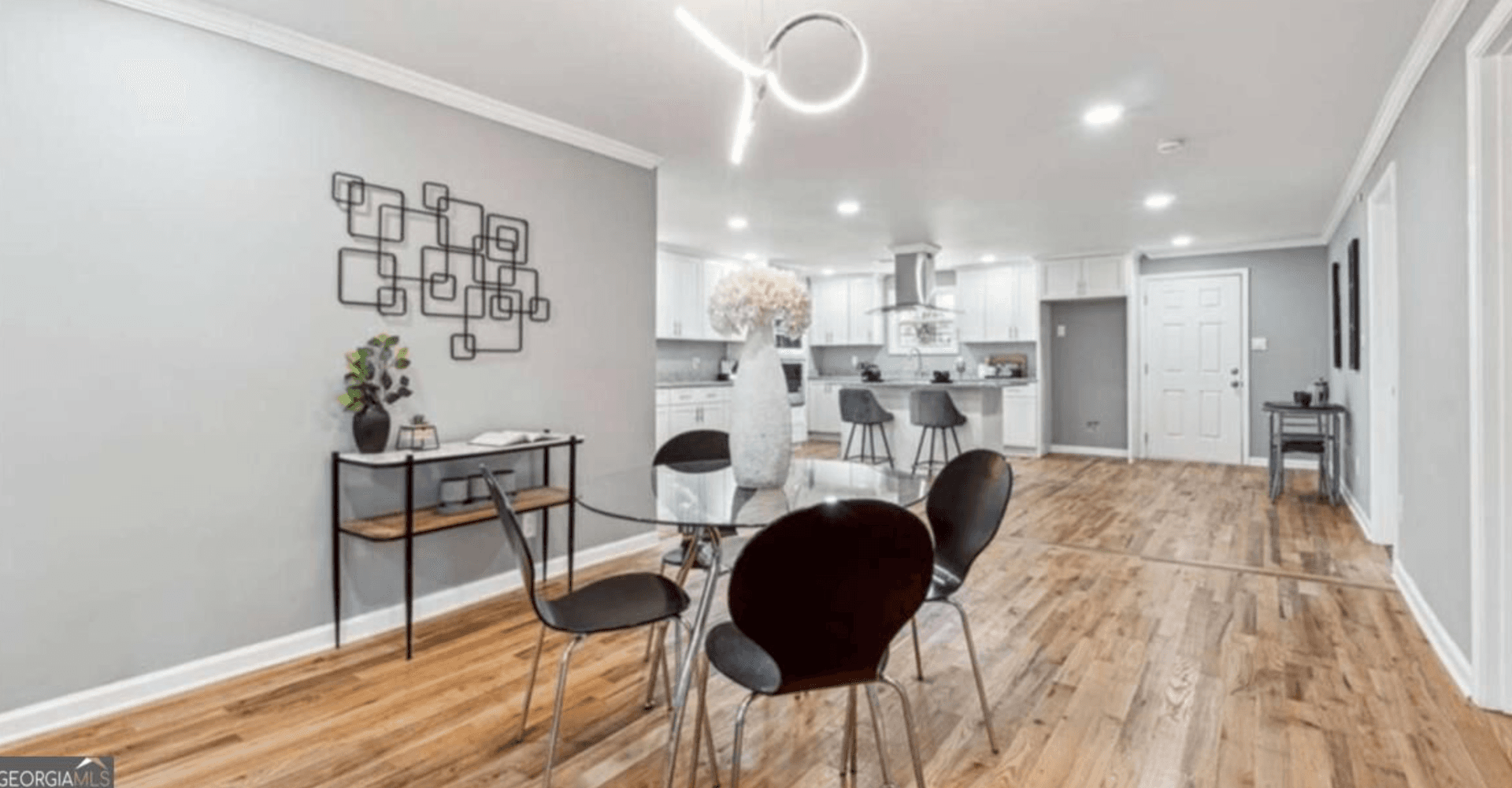 College Park House: 3482 Atlanta St