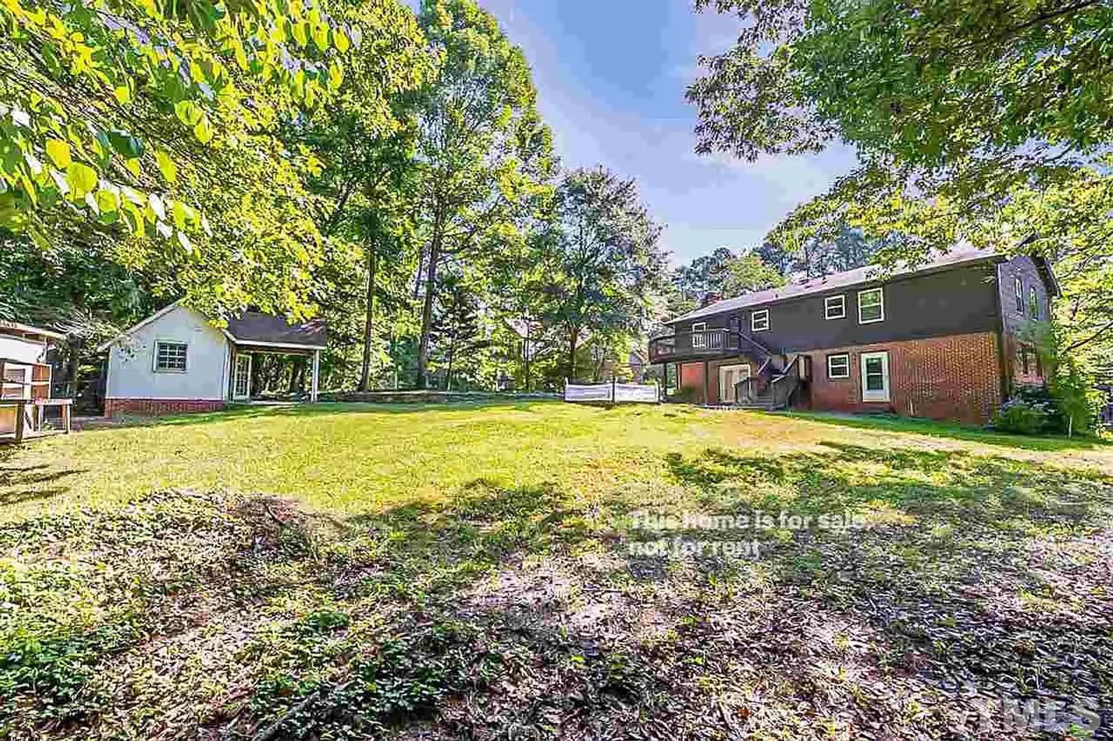 Raleigh House: 3812 Oak Park Rd