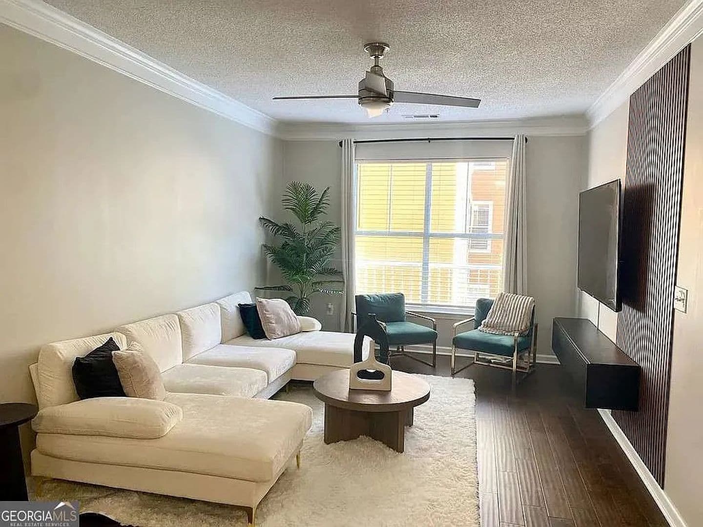 Atlanta House: 10 Perimeter Summit Blvd