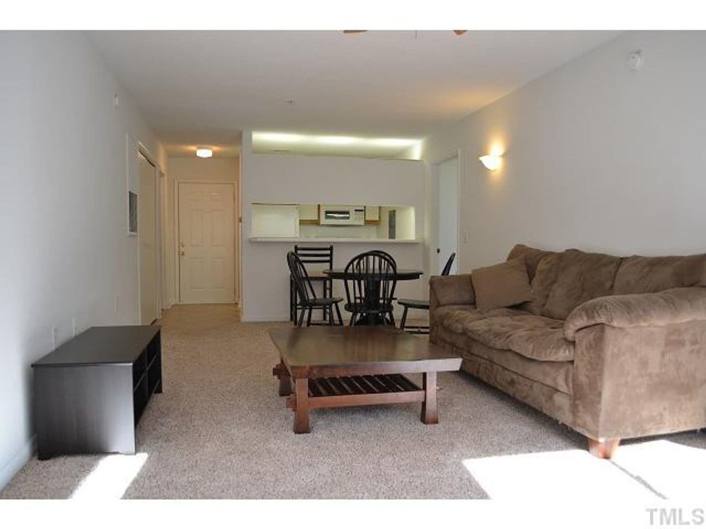 Raleigh House: 1431 Collegiate Cir