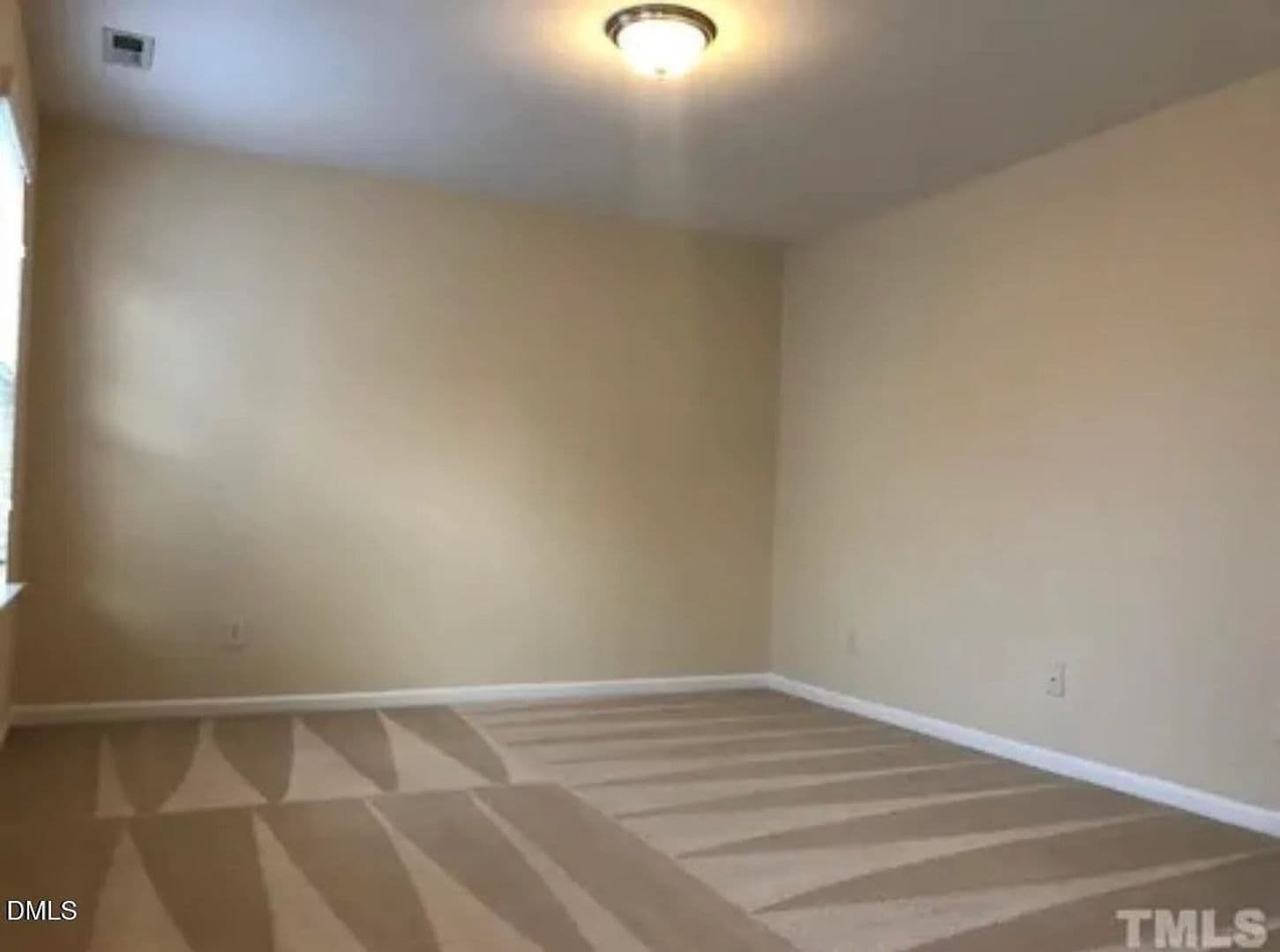 Raleigh House: 4248 Brintons Cottage St
