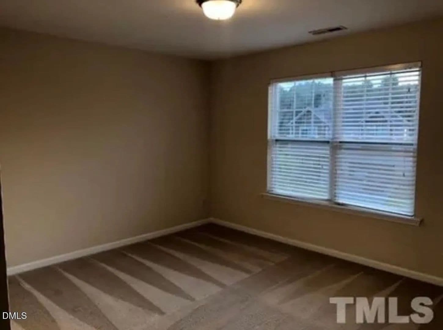 Raleigh House: 4248 Brintons Cottage St