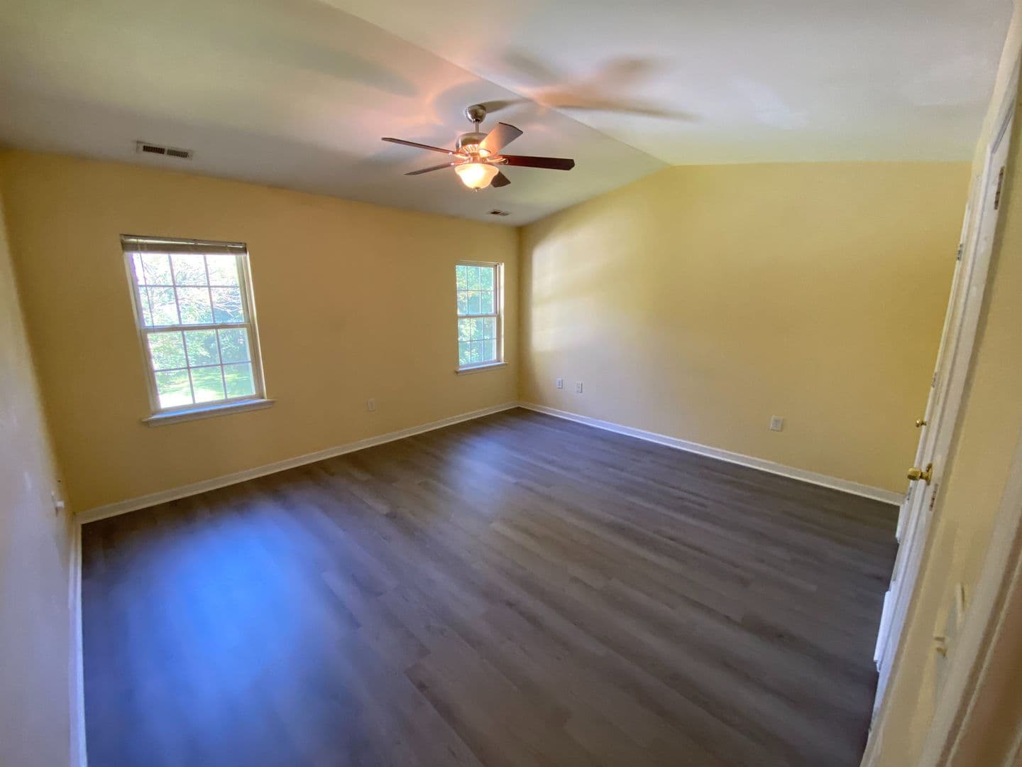 Raleigh House: 5212 #102 Lundy Dr