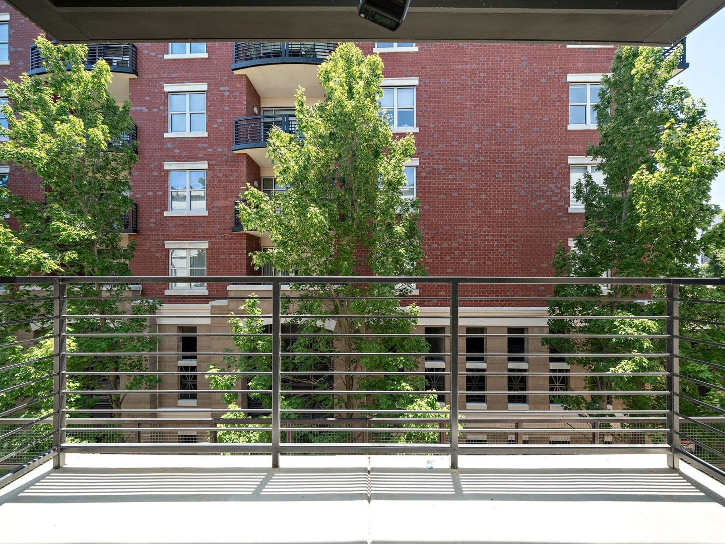 Raleigh House: 615 W Peace St