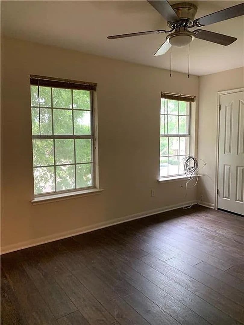 Round Rock House: 1724 Fort Grant Dr