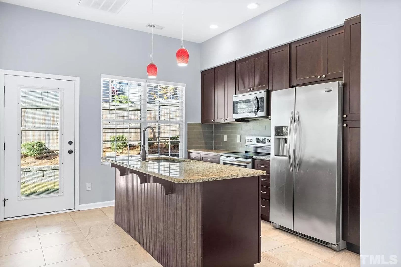 Raleigh House: 129 #102 Pineland Cir